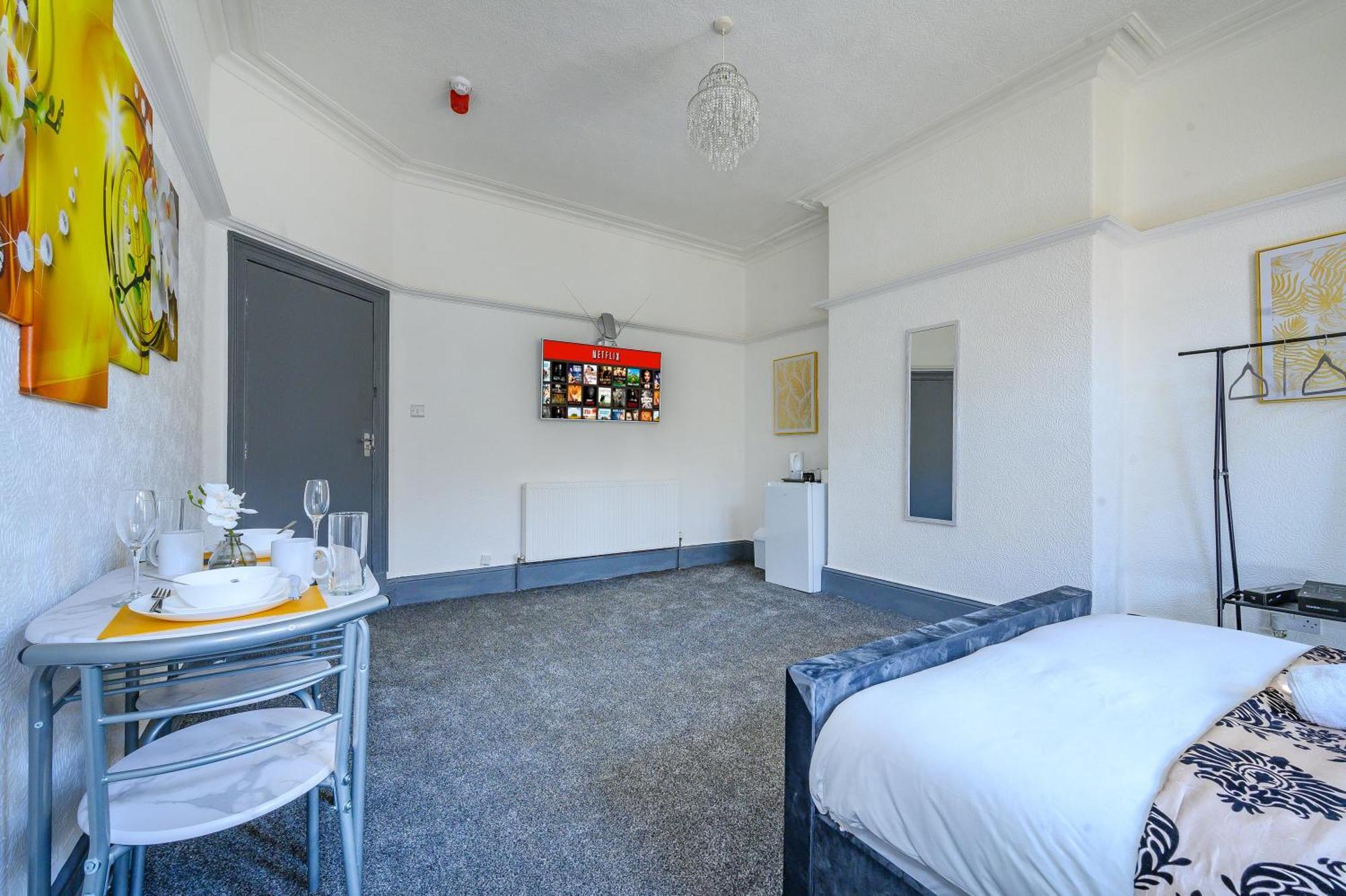 -Rf7H- For Your Relaxed & Cosy Free Parking Leeds  Ngoại thất bức ảnh